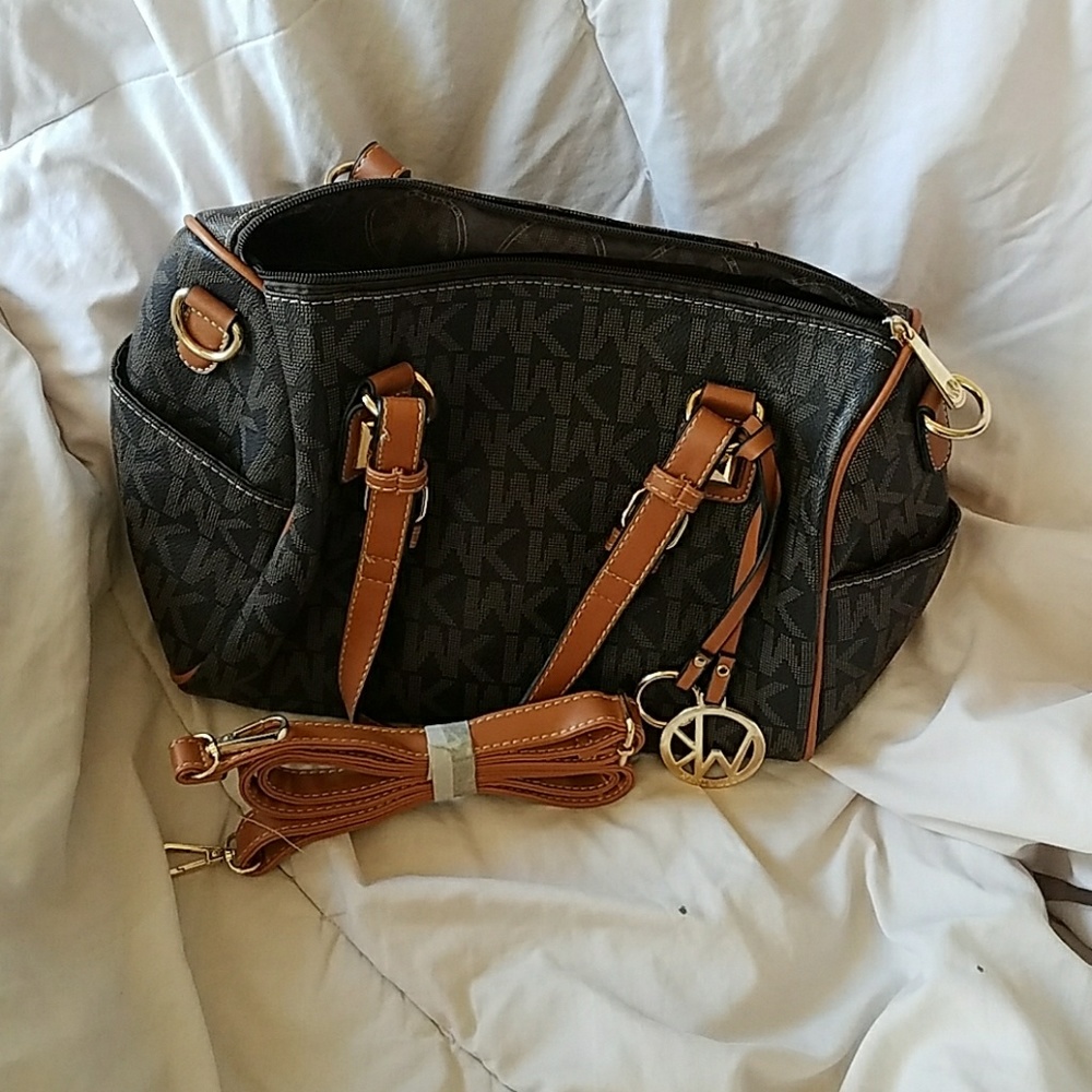 Brand new Wendy Keen Purse