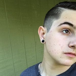 Meet your Posher, Dylan