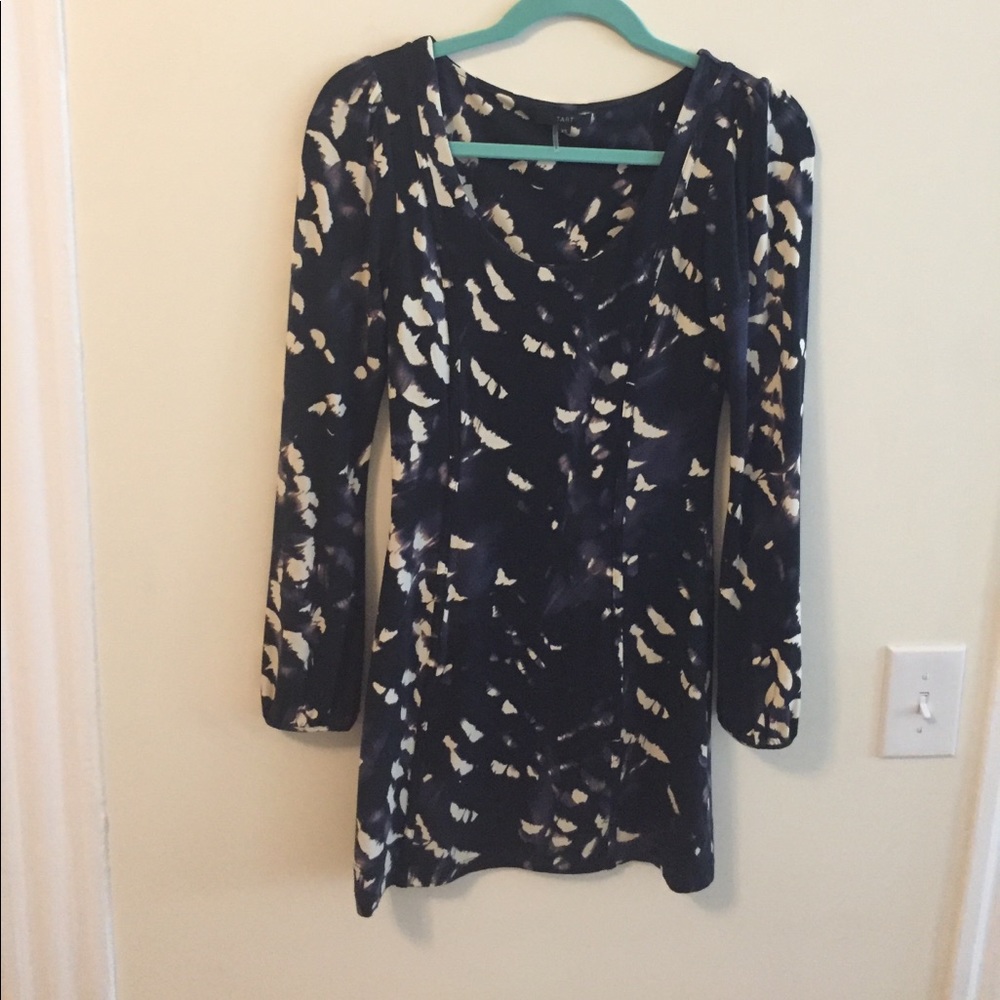 Flirty scoop neck long sleeve dress!