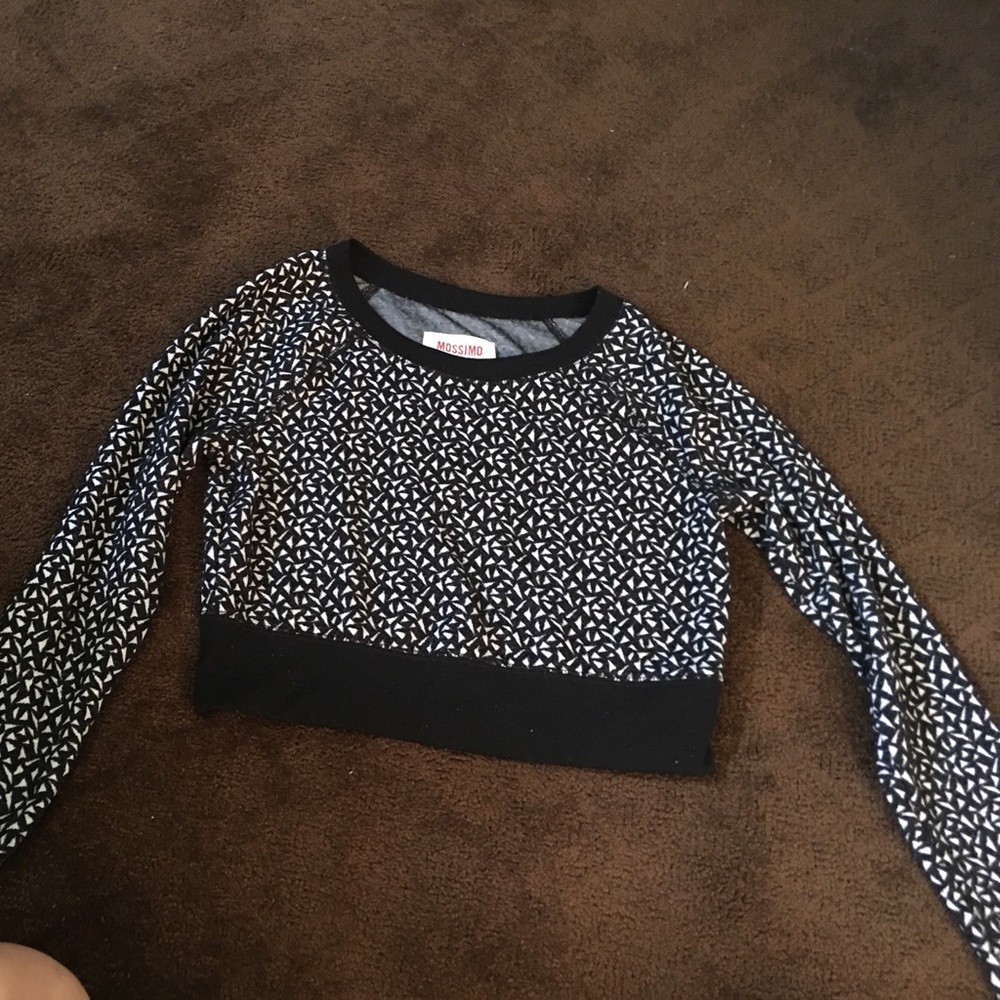 Size small. Crop top, long sleeve. Missimo