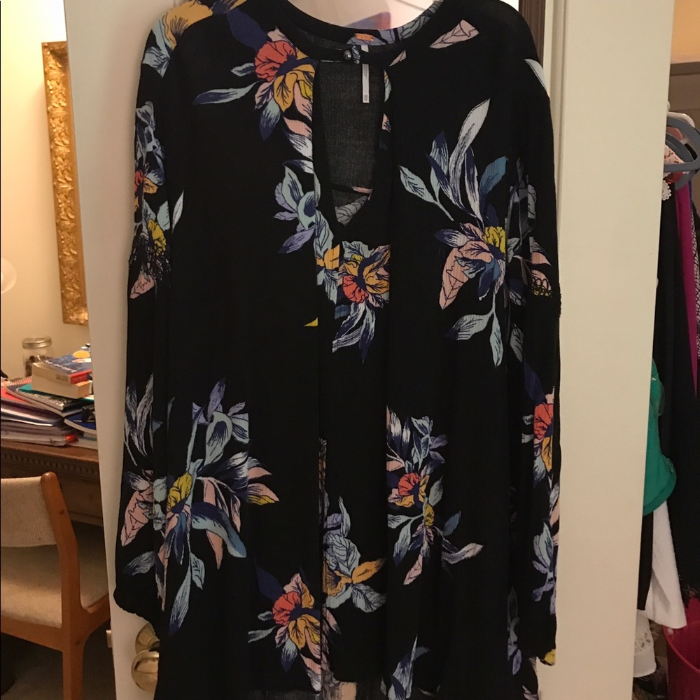 A multicolored free people dress XS. Worn twice.