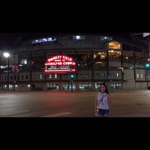 Meet your Posher, Adriana