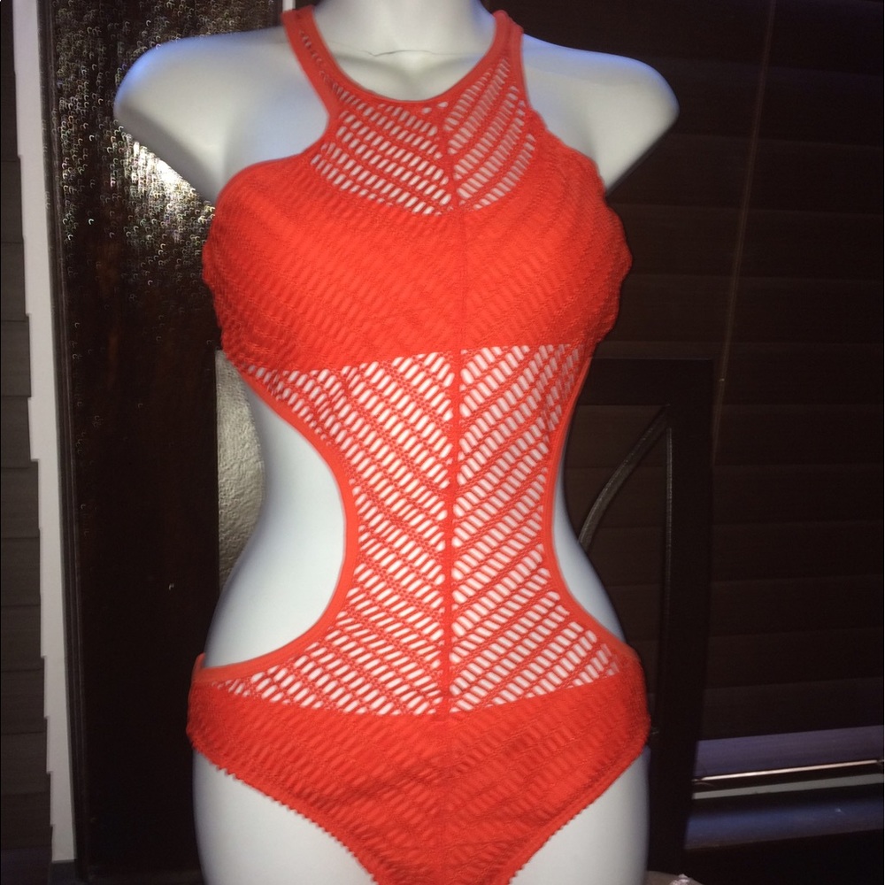 Monokini swim suit*NEW WITH TAGS*🏷