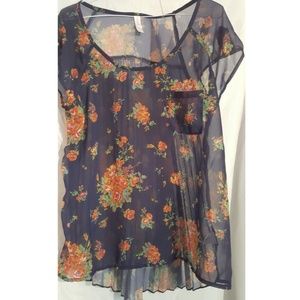 Semi sheer short sleeve blouse