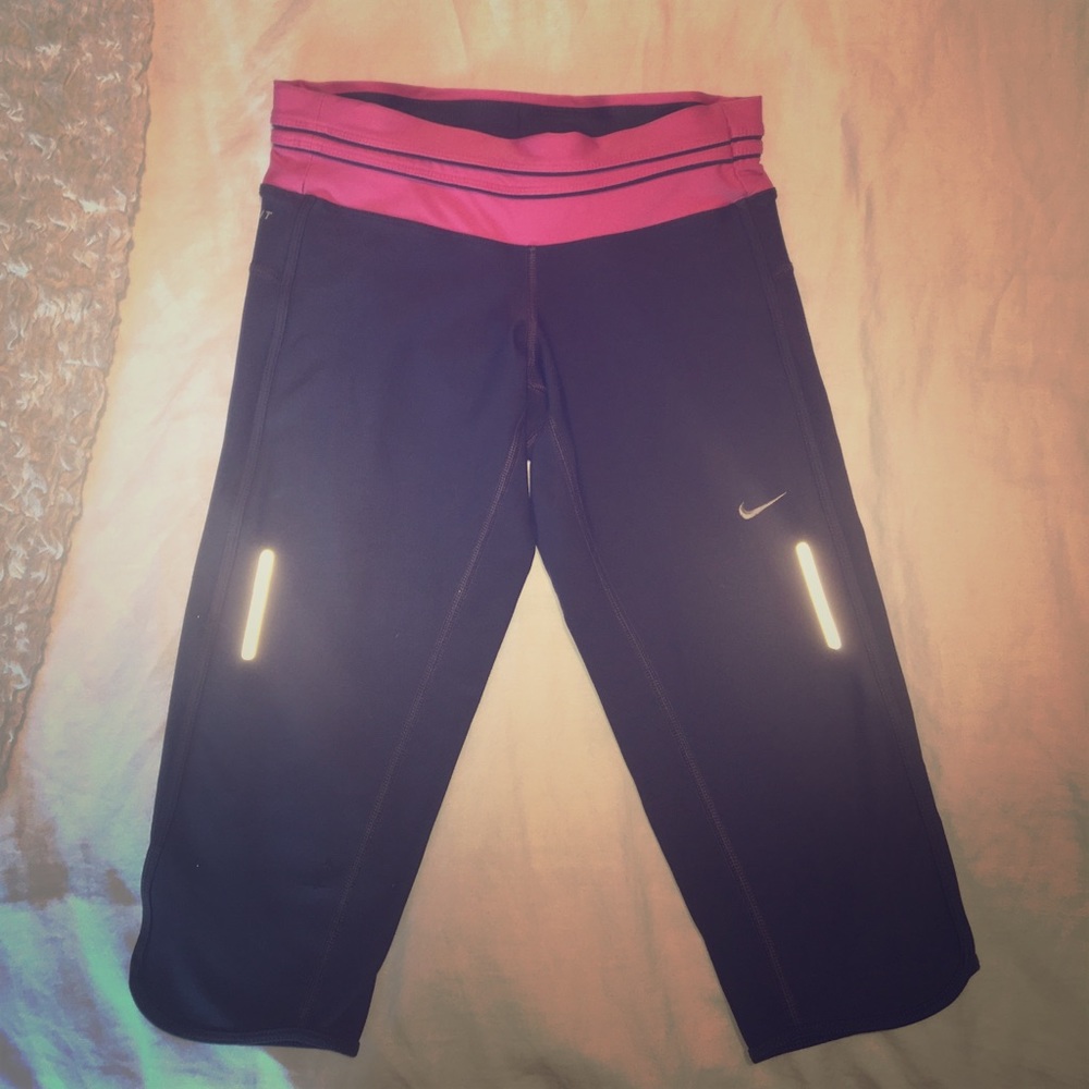 Nike Dri-Fit crop leggings