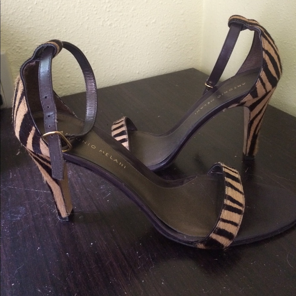EUC calfhair animal print Antonio Melani heels