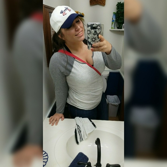 Meet your Posher, Mackaela - Picture 1 of 1