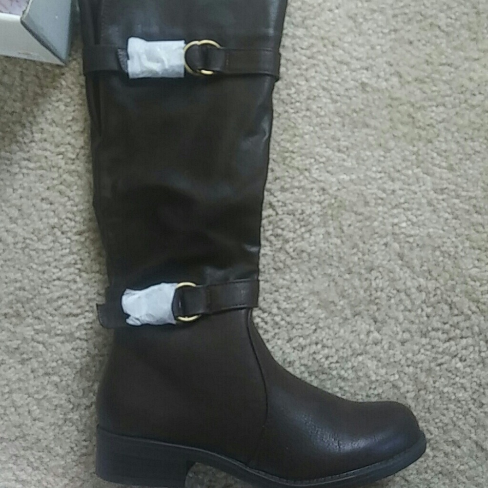 NWT KISSES Brown Riding Boots Size 6