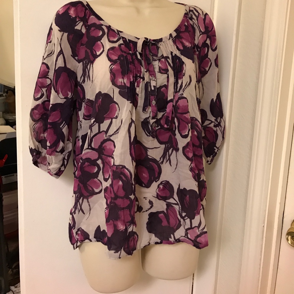 Old navy blouse 👚