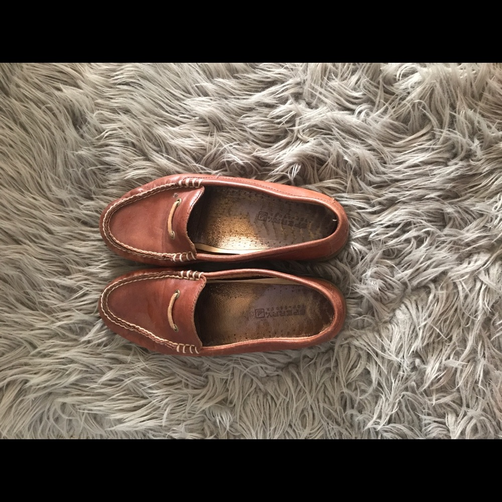 Sperry Boat Shoes - Picture 2 of 3