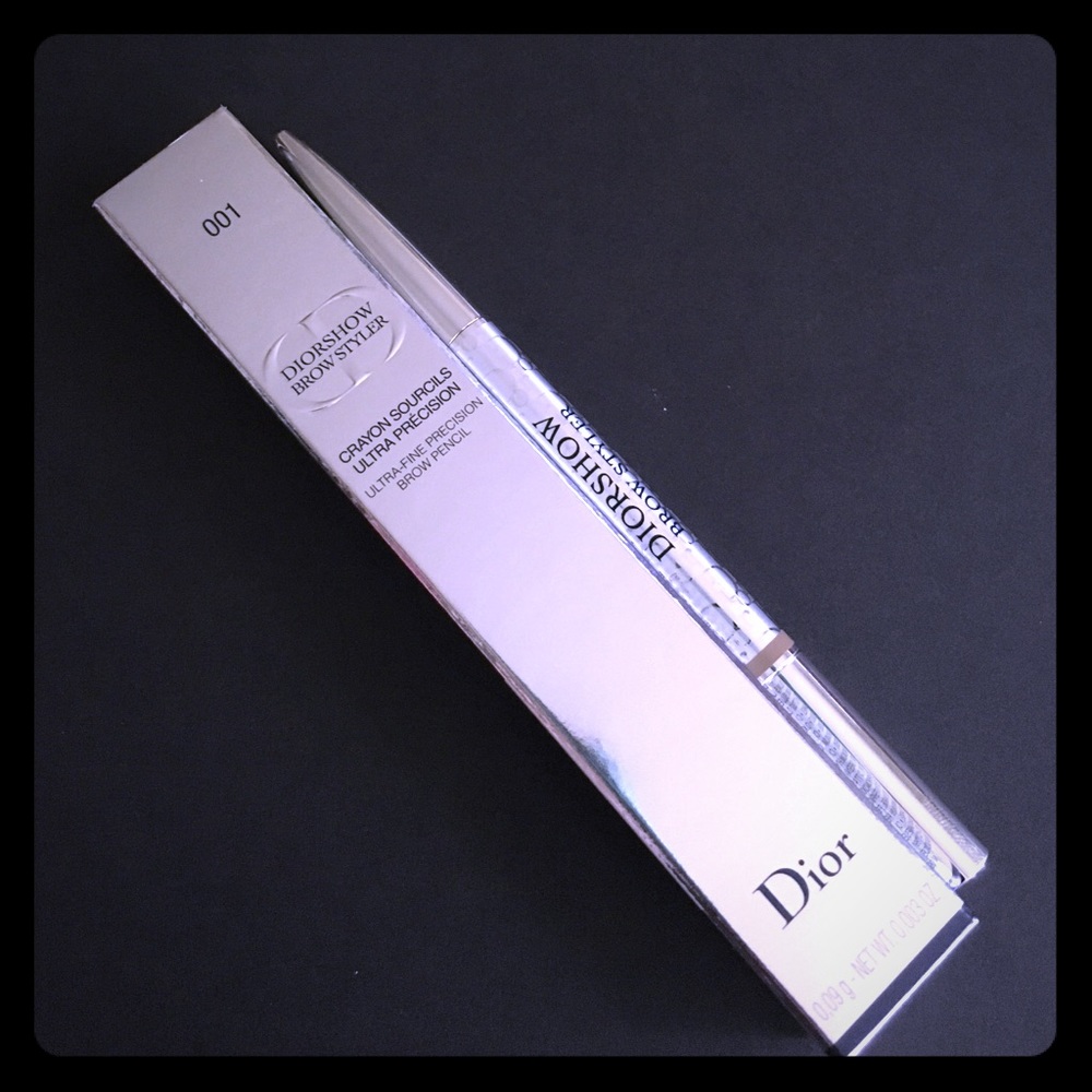 DiorShow Brow Styler in 001