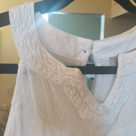 Beautifully detailed Lucky Brand tank - Picture 2 of 2