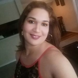 Meet your Posher, Idalmis