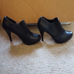 Black ankle booties