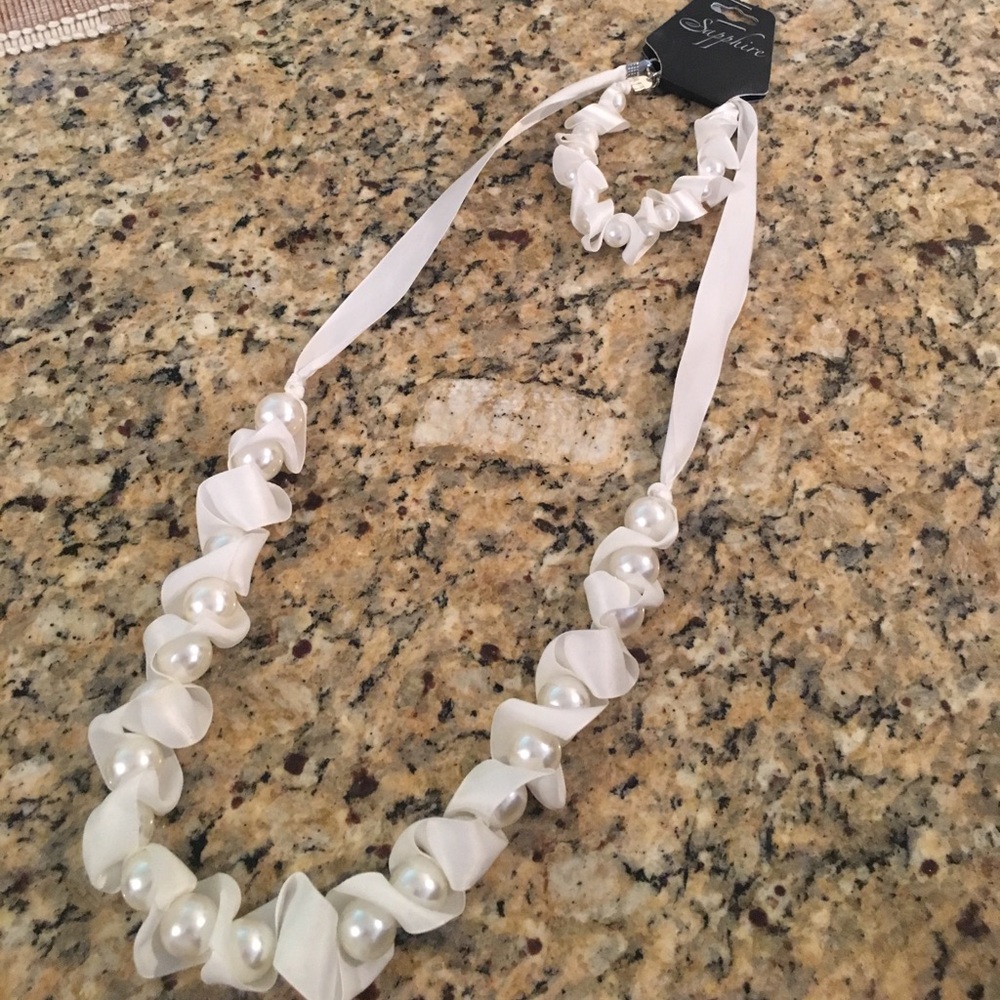 Pearl ribbon necklace/bracelet set