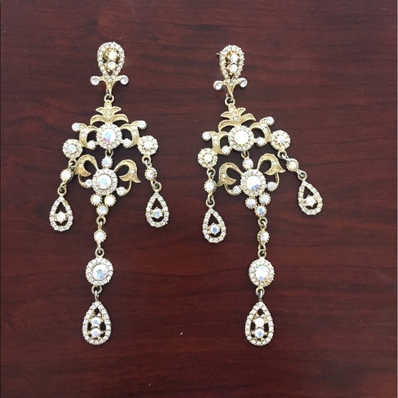 Jewelry - Earrings