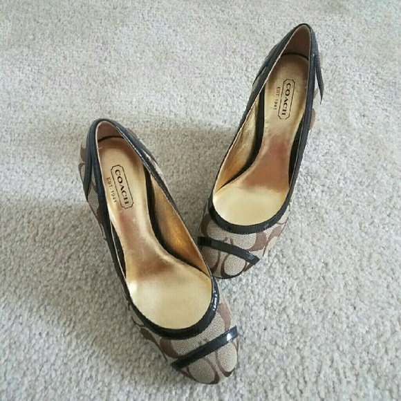 🚫SOLD🚫 NEW! Coach Wedges  Heels Size 6 ❤OFFER❤ - Picture 3 of 4