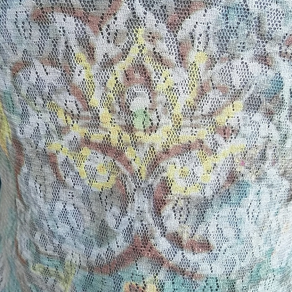 Boho Lace Top - Picture 4 of 5