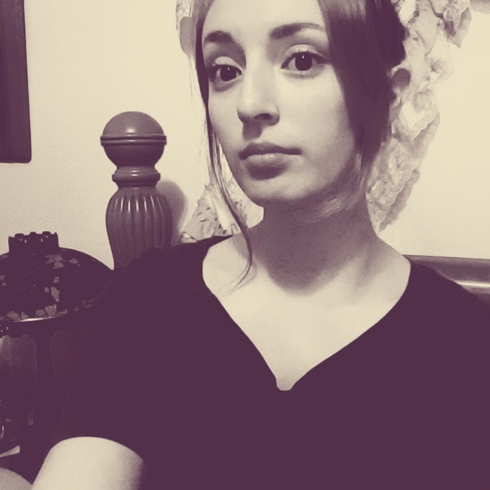 Meet your Posher, April