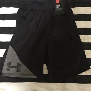 Under Armour Shorts Kids Youth 7