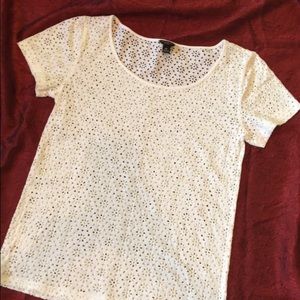 Like new! Ann Taylor Eyelet petite white blouse