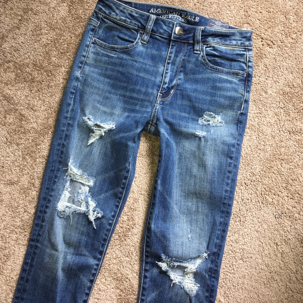 ❌SOLD❌ American Eagle Distressed Jeggings