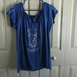 Ladies short sleeve top