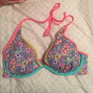 Victoria's Secret swim suit top size 32D