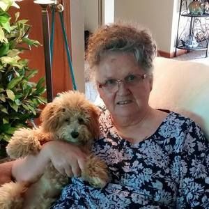 Meet your Posher, Naomi