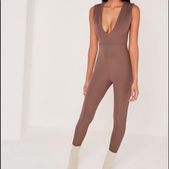 Missguided Pants - NWT! Missguided taupe jumpsuit sz 8 US