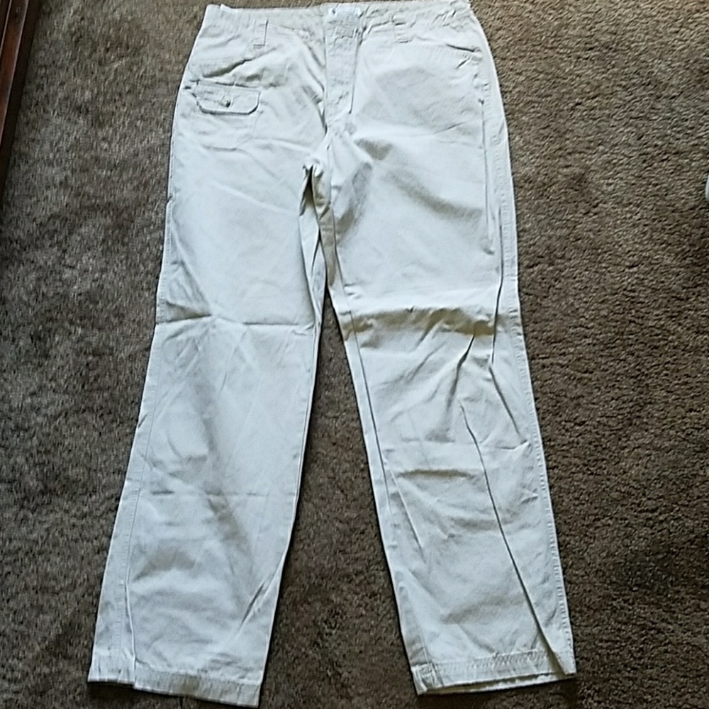 Perfect condition Columbia khakis