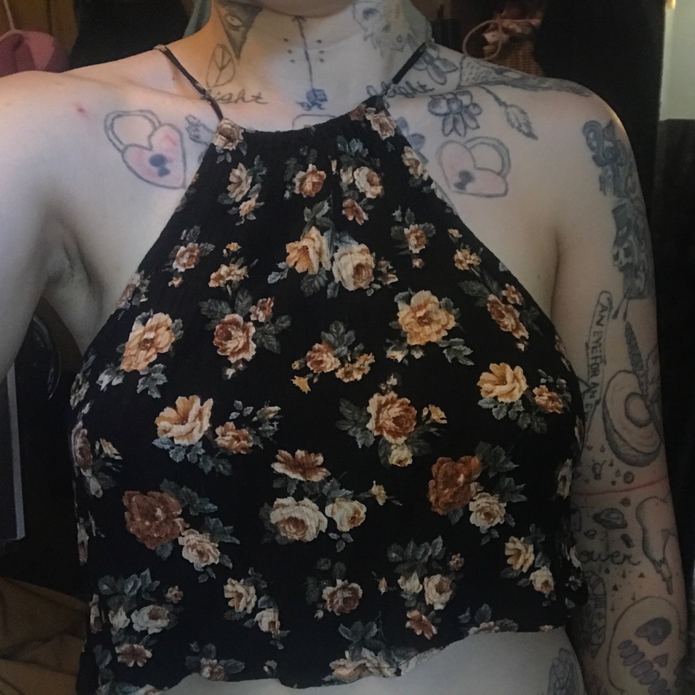 Forever21 flower open back crop top