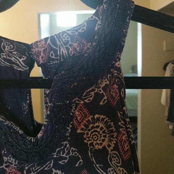 Beautifully detailed tank - Picture 2 of 2