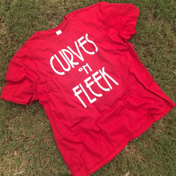Curves On Fleek Original Tickled Pink! Tee - Picture 1 of 3