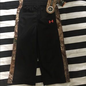 Under Armour Camo Pants 2T
