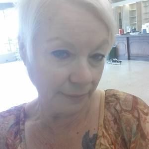 Meet your Posher, Pamela