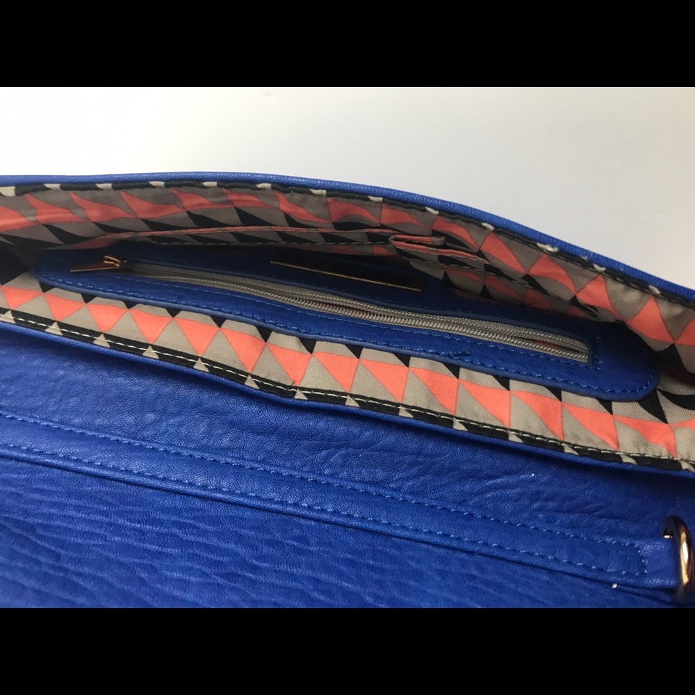 Francesca's Blue Clutch purse - Picture 4 of 4