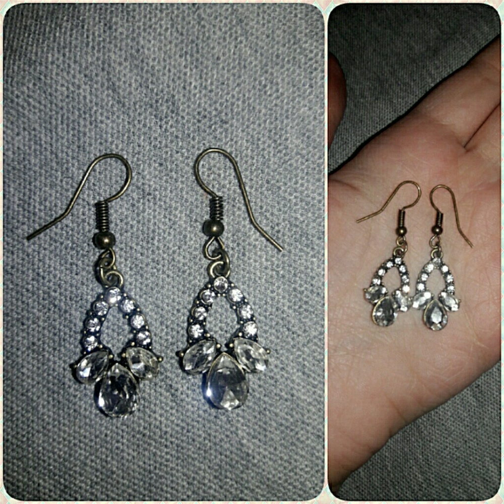 Elegant Clear Earrings