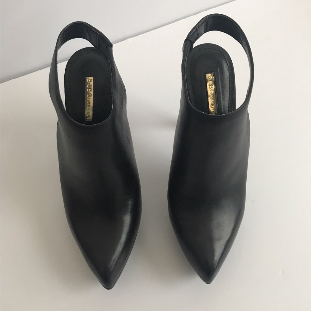 BCBG Generation Black faux leather heels - Picture 2 of 4