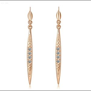 Rose Gold-plated earrings with Austrian Crystals