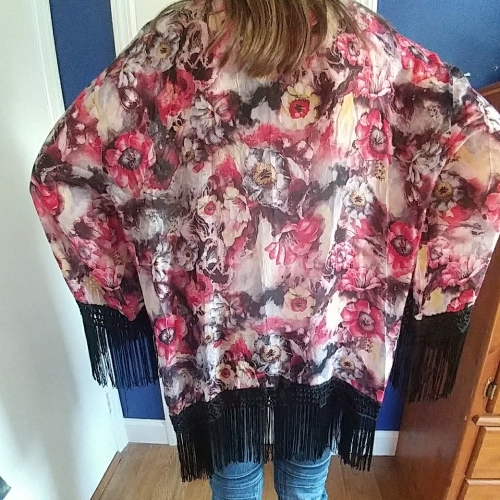 Fringe-Trimmed Floral Kimono - Picture 3 of 3