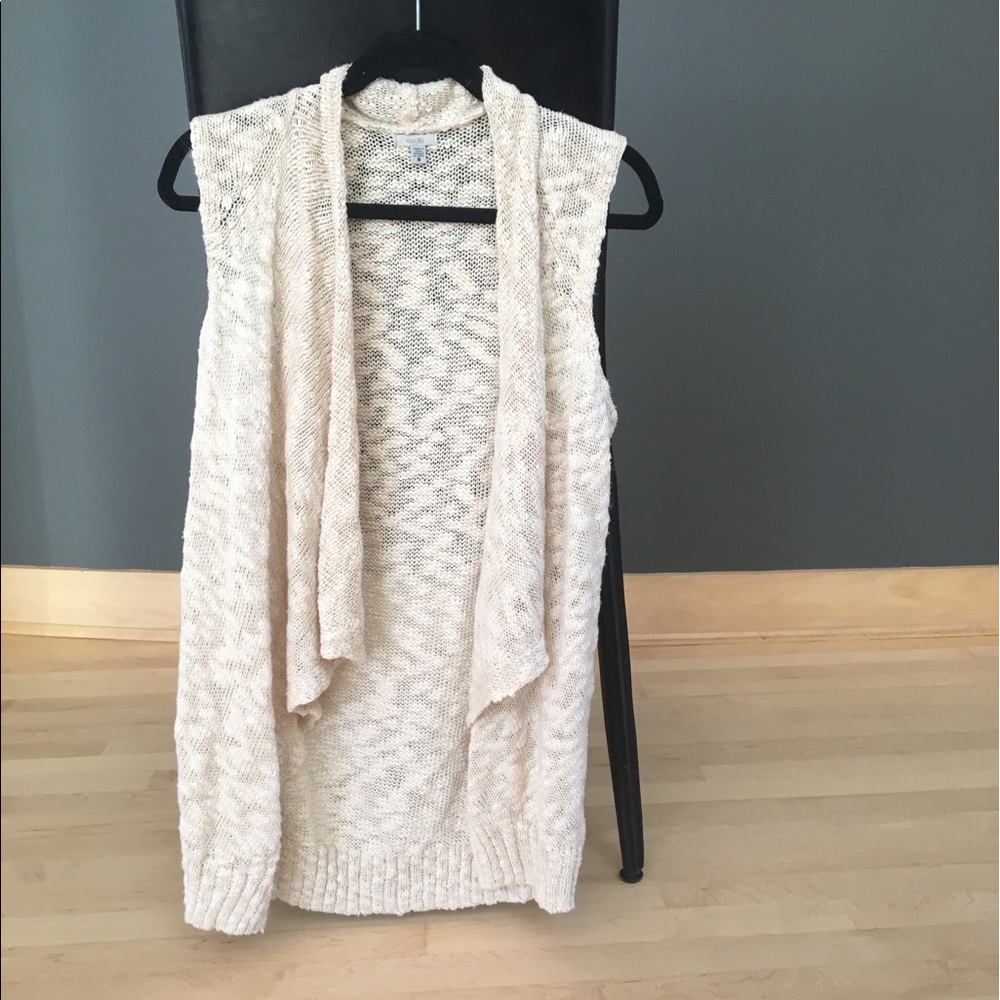 UO vest