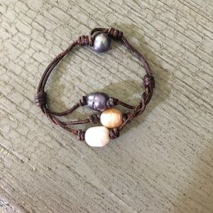Pearl bracelet