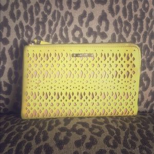 Double Clutch - Bright Yellow