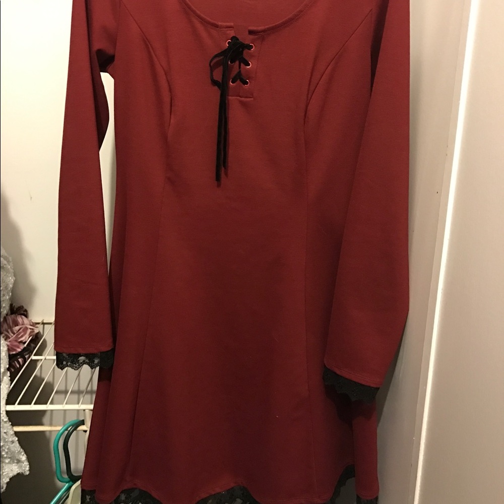 Dress hot topic