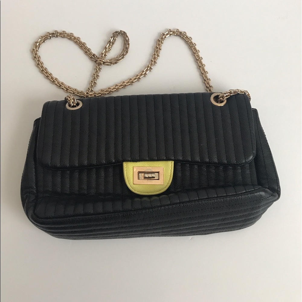 Francesca's Chain Shoulder strap bag.