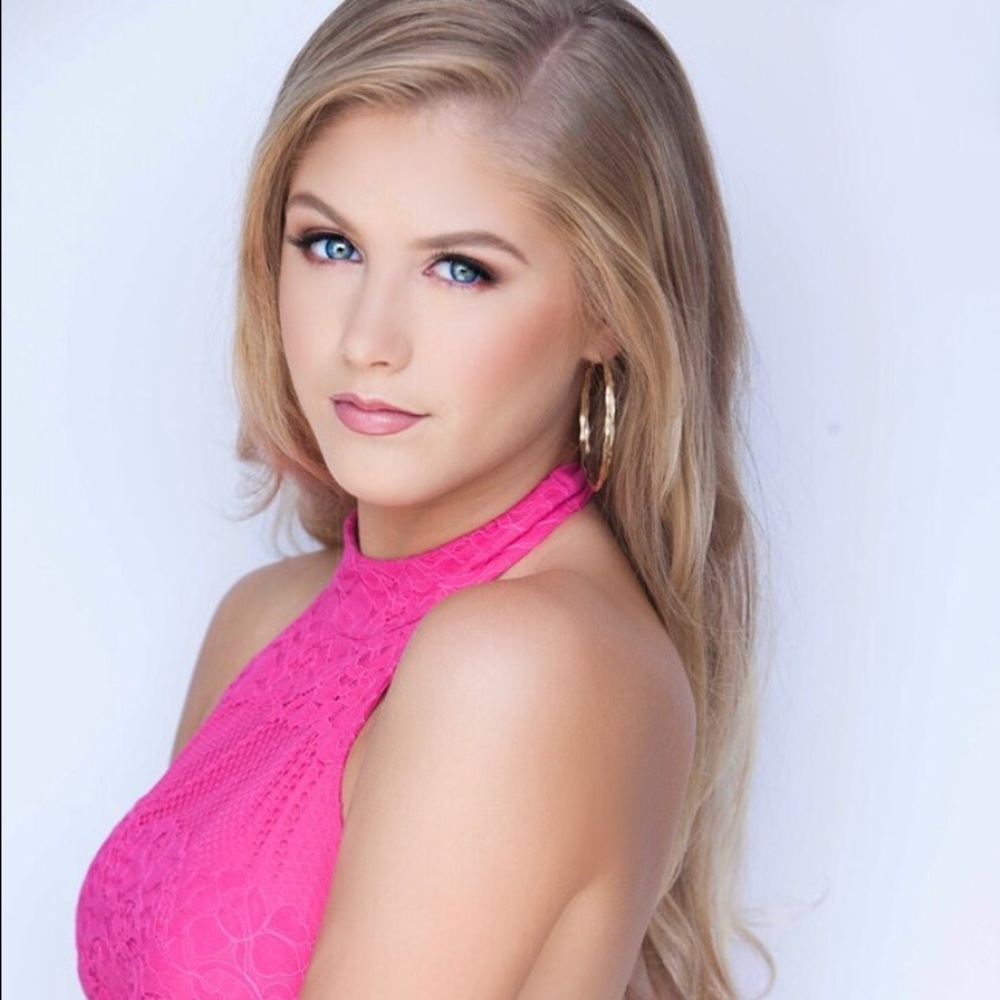 Meet your Posher, Mackenzie