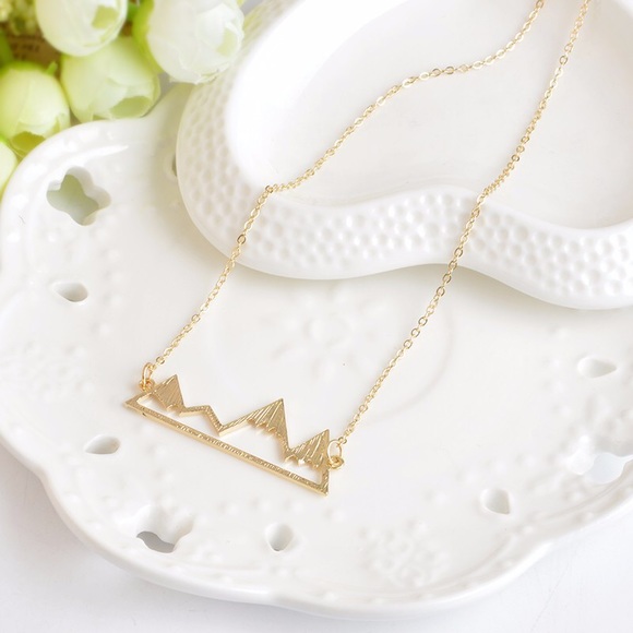 Snow Mountain Outdoor Dainty Necklace - Picture 2 of 4