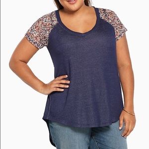 Hacci Floral Lace Raglan Tee