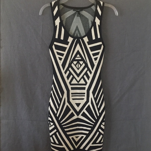 Forever 21 Dresses & Skirts - Chic Tribal black cream bodycon dress